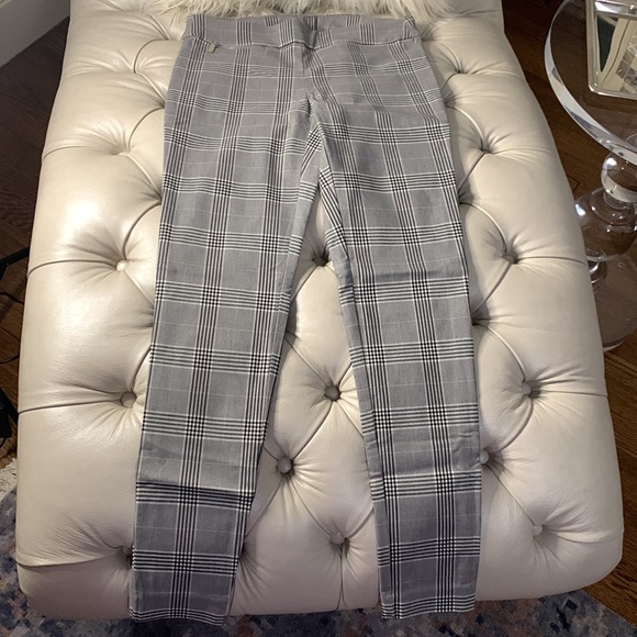 💙NWOTCalvin Klein Skinny Pull-On Pants Size XS Glen Plaid or Black/White/Grey💙 - Picture 6 of 10